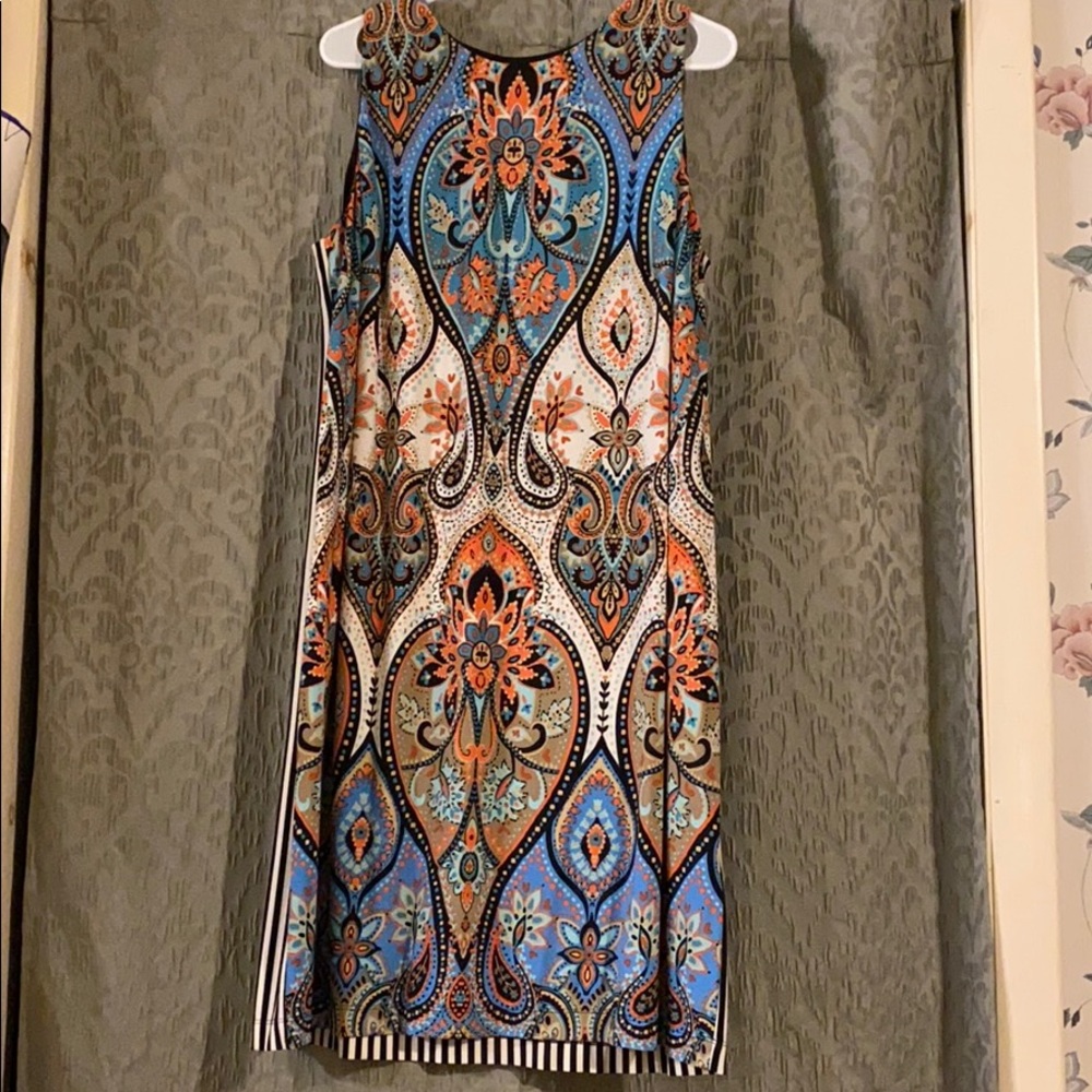 Fun and surprising dress- super comfortable